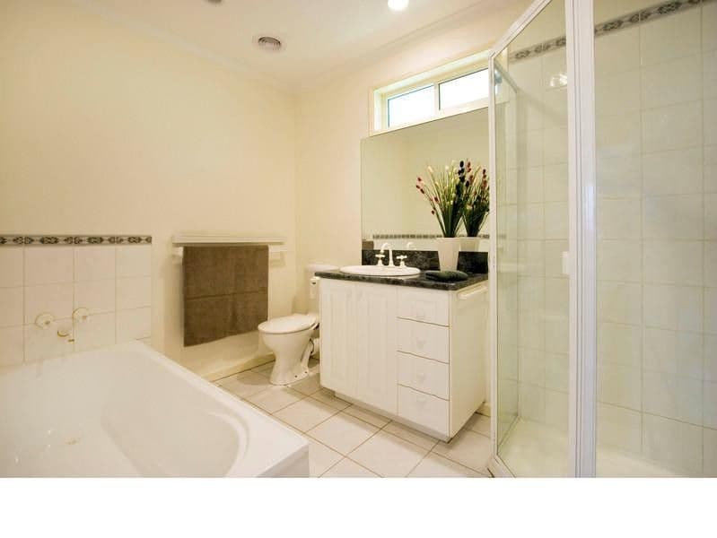 30 Bizley Street, MOUNT WAVERLEY VIC 3149, Mount Waverley - Thumbnail 2