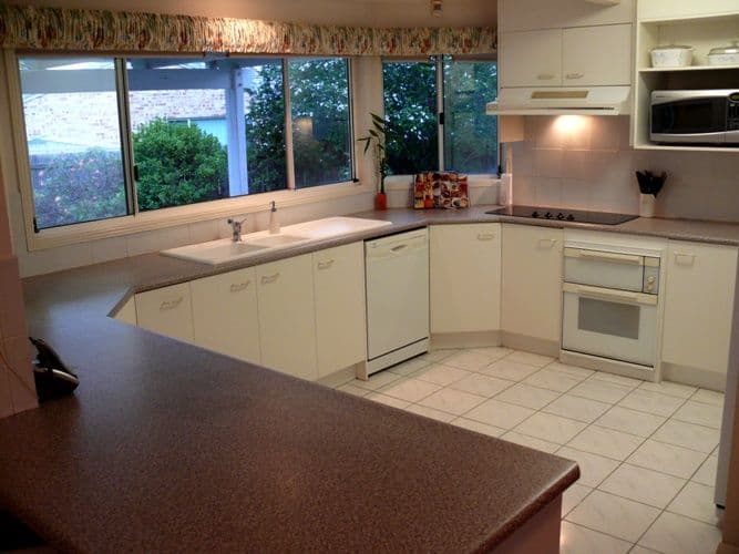 19 Gulubia Place, CALAMVALE QLD 4116, Calamvale - Thumbnail 4