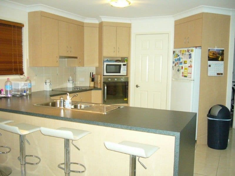15 Victoria Street, GRACEMERE QLD 4702, Gracemere - Thumbnail 2
