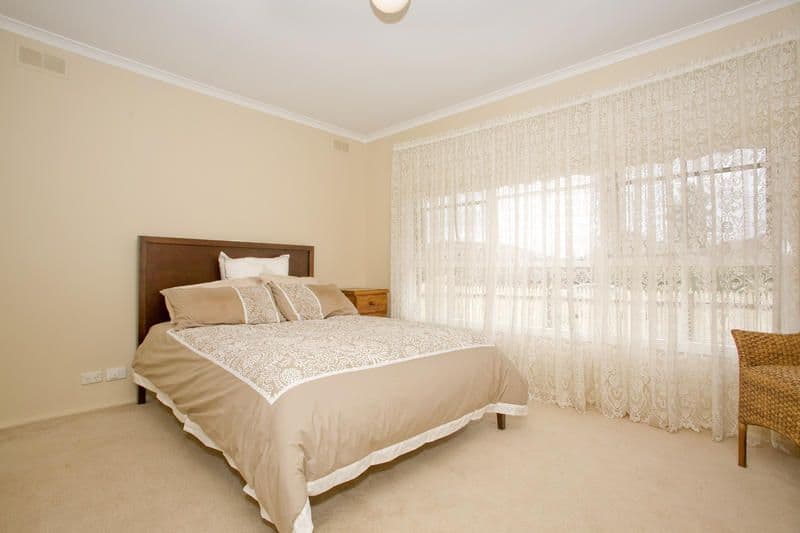 1 Sheeran Crescent, LARA VIC 3212, Lara - Thumbnail 3