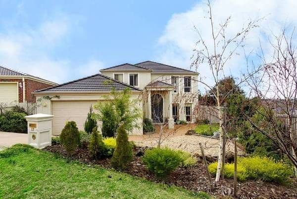 17 Lascelles Place, HIGHTON VIC 3216, Highton - Image 1