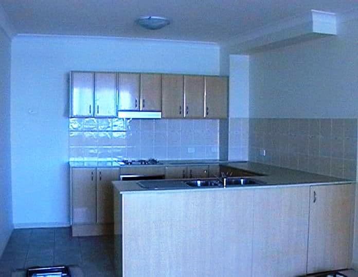 Paris Apartments, SWANSEA NSW 2281, Swansea - Thumbnail 4