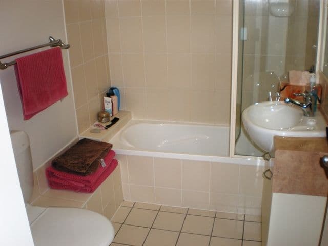 24 Tilley Street, REDCLIFFE QLD 4020, Redcliffe - Thumbnail 4