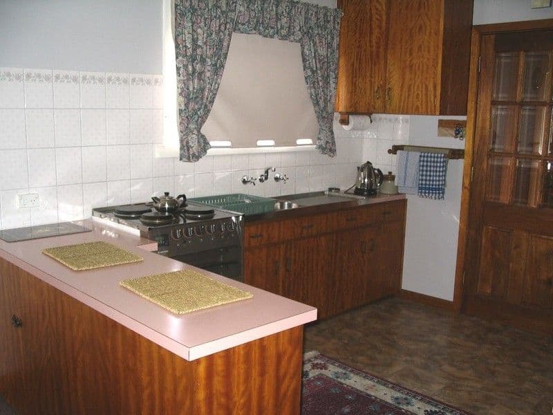 16 Julie Crescent, NEWNHAM TAS 7248, Newnham - Thumbnail 2