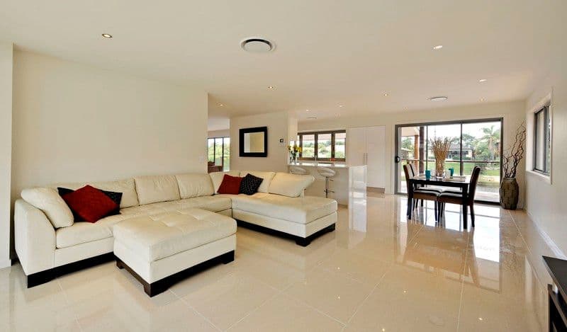 7 River Crescent, BROADBEACH WATERS QLD 4218, Broadbeach Waters - Thumbnail 3