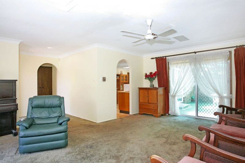 6 Boorana Close, KILLARNEY VALE NSW 2261, Killarney Vale - Thumbnail 2