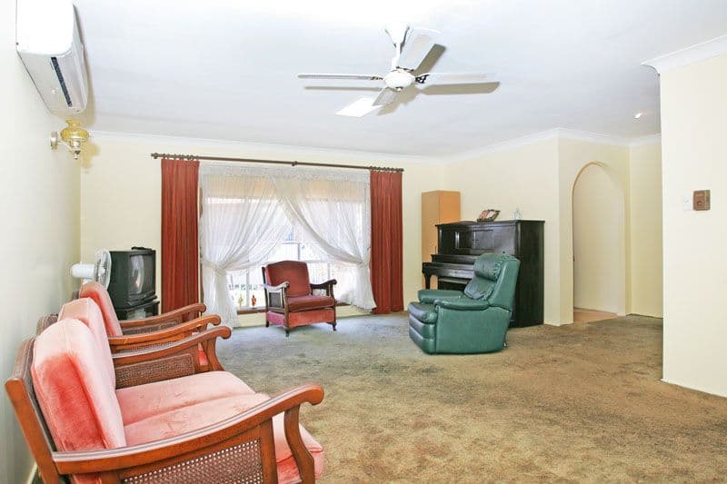 6 Boorana Close, KILLARNEY VALE NSW 2261, Killarney Vale - Thumbnail 3