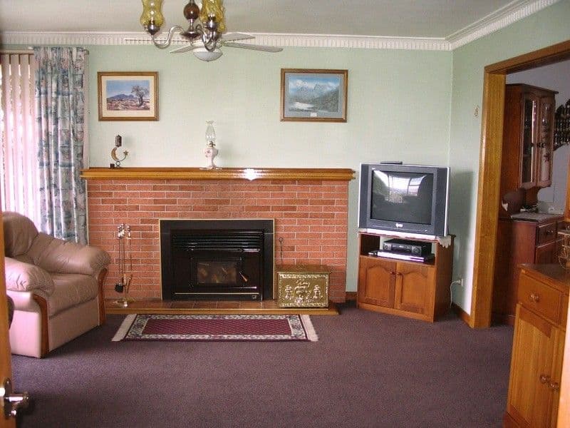 16 Julie Crescent, NEWNHAM TAS 7248, Newnham - Thumbnail 3