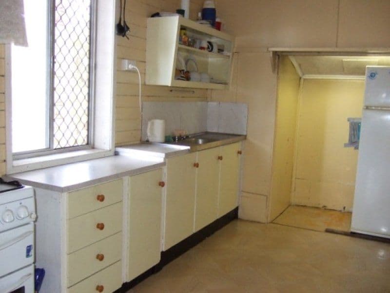 7 Bell, CHINCHILLA QLD 4413, Chinchilla - Thumbnail 2