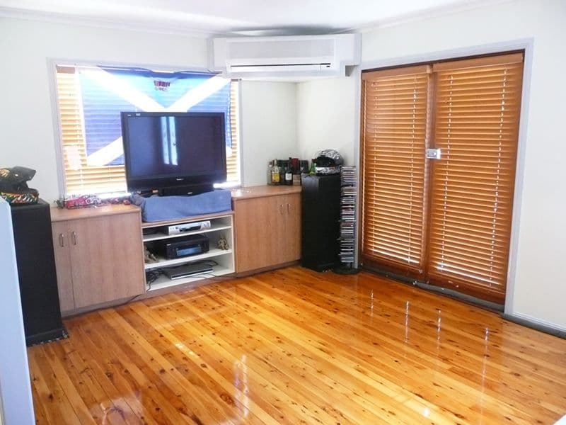 4 Finlay Street, SLACKS CREEK QLD 4127, Slacks Creek - Thumbnail 3