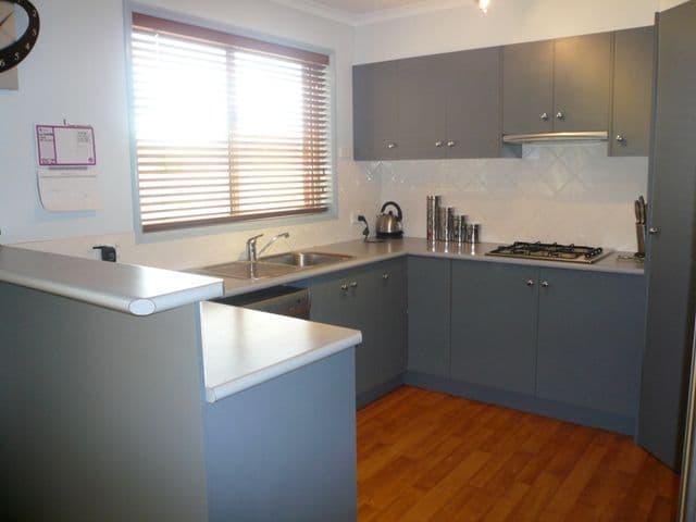 18 Nina Street, DENNINGTON VIC 3280, Dennington - Thumbnail 2
