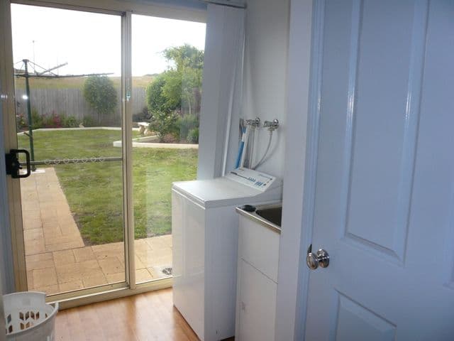 18 Nina Street, DENNINGTON VIC 3280, Dennington - Thumbnail 6