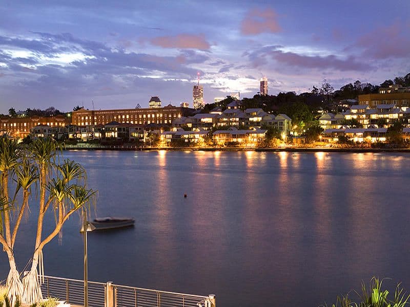 39 Waterline Crescent, BULIMBA QLD 4171, Bulimba - Thumbnail 2
