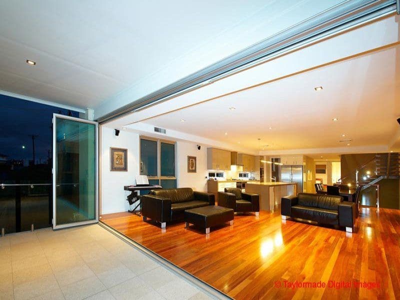 22 Laidlaw Parade, EAST BRISBANE QLD 4169, East Brisbane - Image 1