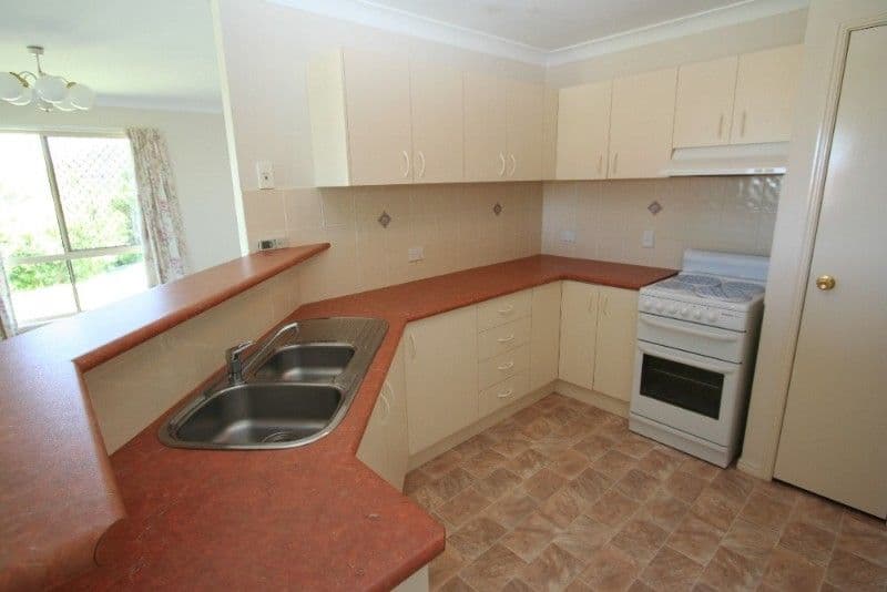 54 Cowra Street, TANAH MERAH QLD 4128, Tanah Merah - Thumbnail 2