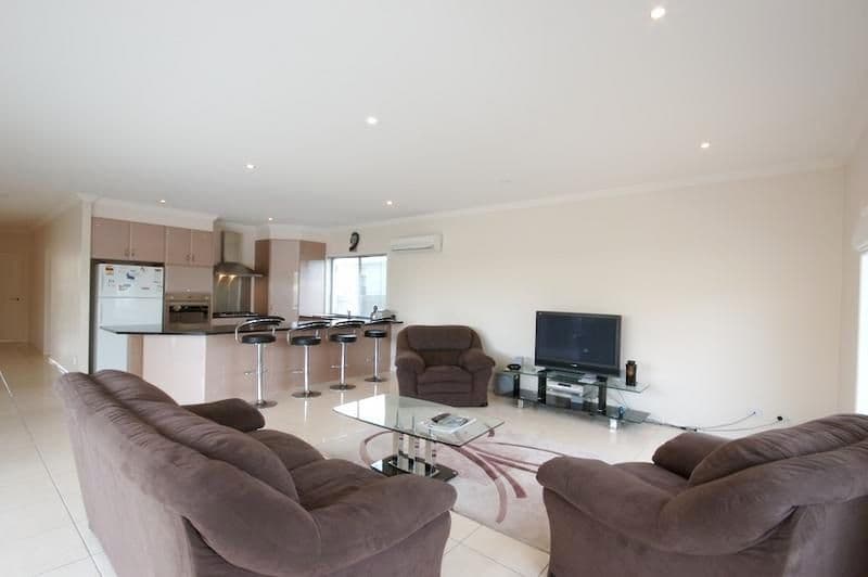 15 Fitzroy Court, PARREARRA QLD 4575, Parrearra - Thumbnail 4