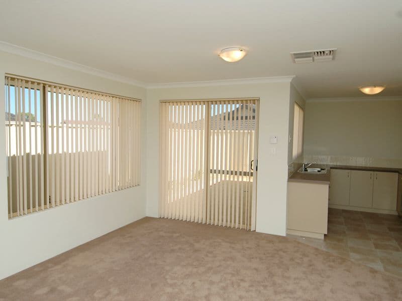 11 Clarence Road, ARMADALE WA 6112, Armadale - Thumbnail 4