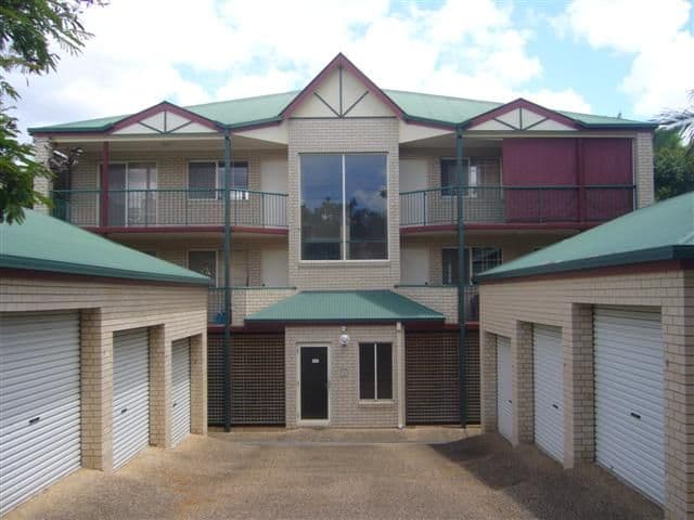 34 Victor Street, HOLLAND PARK QLD 4121, Holland Park - Thumbnail 2
