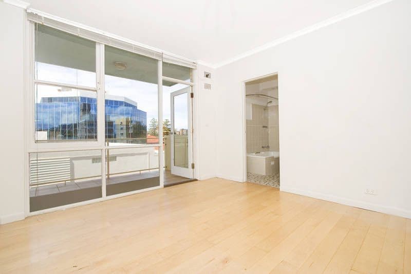 37 East Esplanade, MANLY NSW 2095, Manly - Thumbnail 3