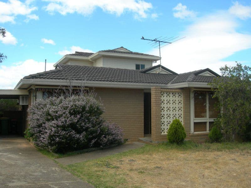 11 Glamis Place, MELTON WEST VIC 3337, Melton West - Image 1