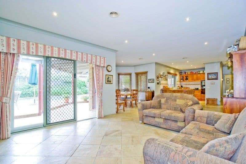 2 Ruby Close, ROWVILLE VIC 3178, Rowville - Thumbnail 8
