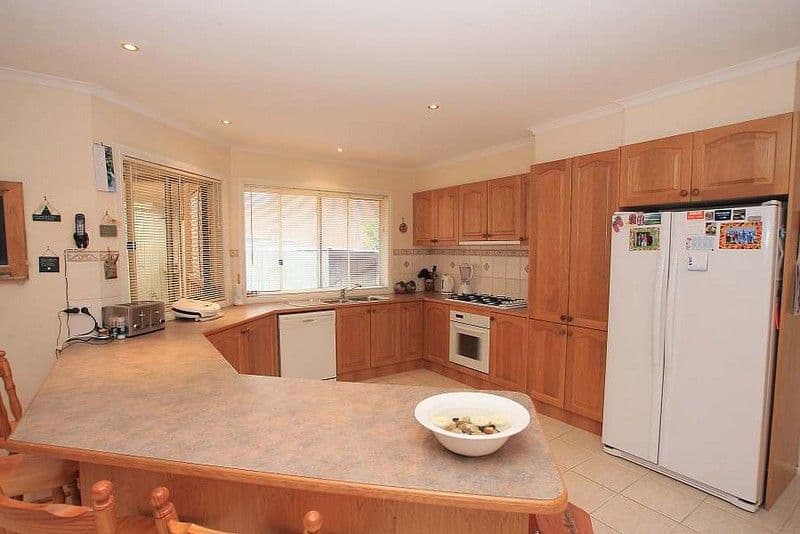 30 Paperbark Place, KNOXFIELD VIC 3180, Knoxfield - Thumbnail 4