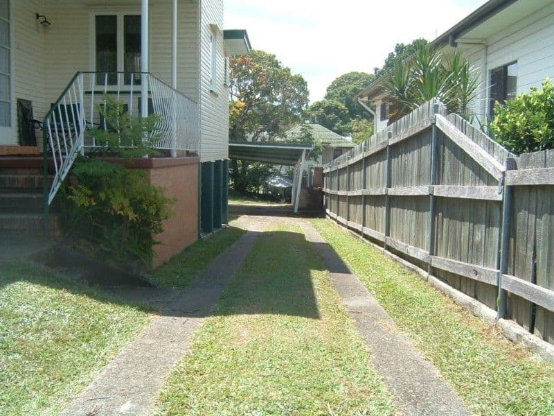 36 Norton Street, UPPER MOUNT GRAVATT QLD 4122, Upper Mount Gravatt - Thumbnail 2
