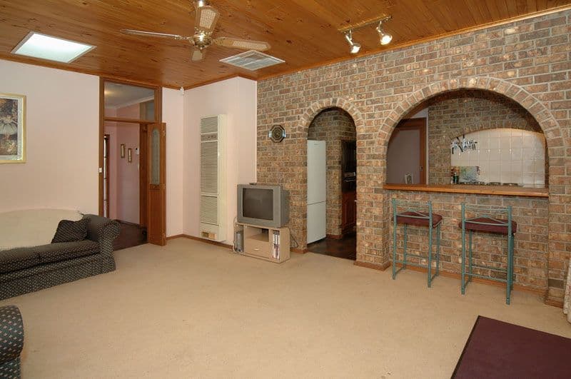 2 Marienberg Rise, ABERFOYLE PARK SA 5159, Aberfoyle Park - Thumbnail 6