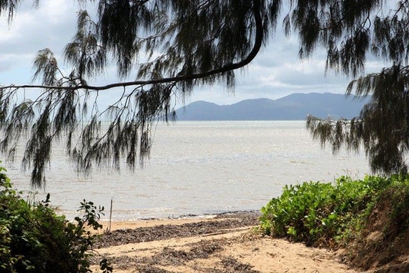 69 Goicoechea Drive, BUSHLAND BEACH QLD 4818, Bushland Beach - Thumbnail 7