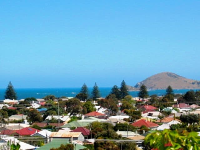 57 Seaview Road, VICTOR HARBOR SA 5211, Victor Harbor - Thumbnail 2
