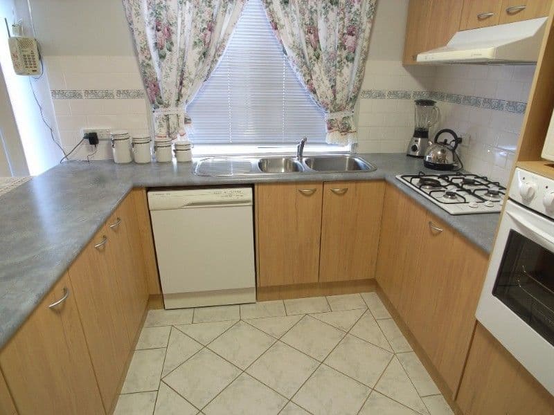30 Perrivale Drive, SHEPPARTON VIC 3630, Shepparton - Thumbnail 3