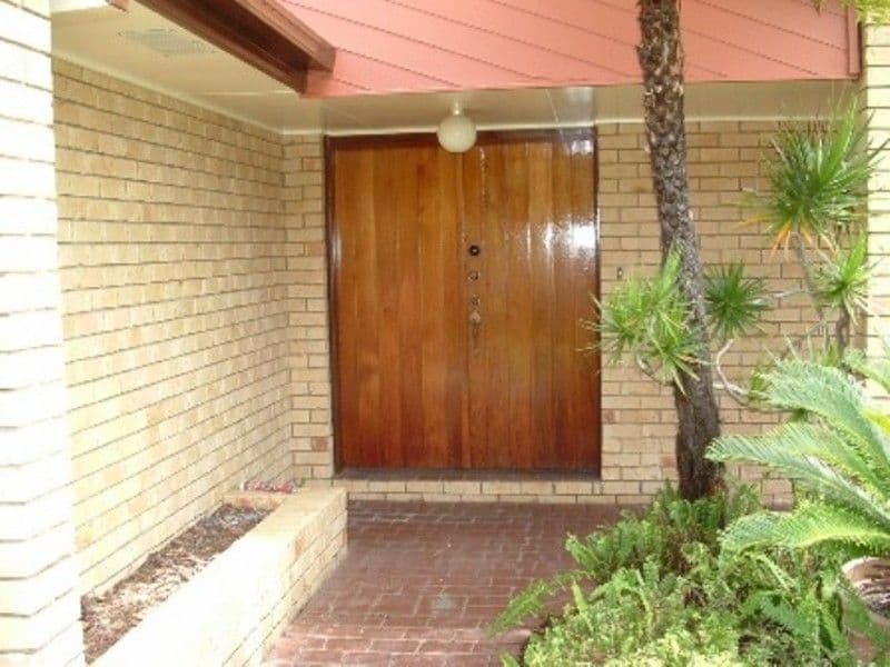 22 Briarwood Street, CARINDALE QLD 4152, Carindale - Thumbnail 2