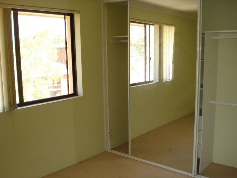15 Hart Street, WARWICK FARM NSW 2170, Warwick Farm - Thumbnail 5