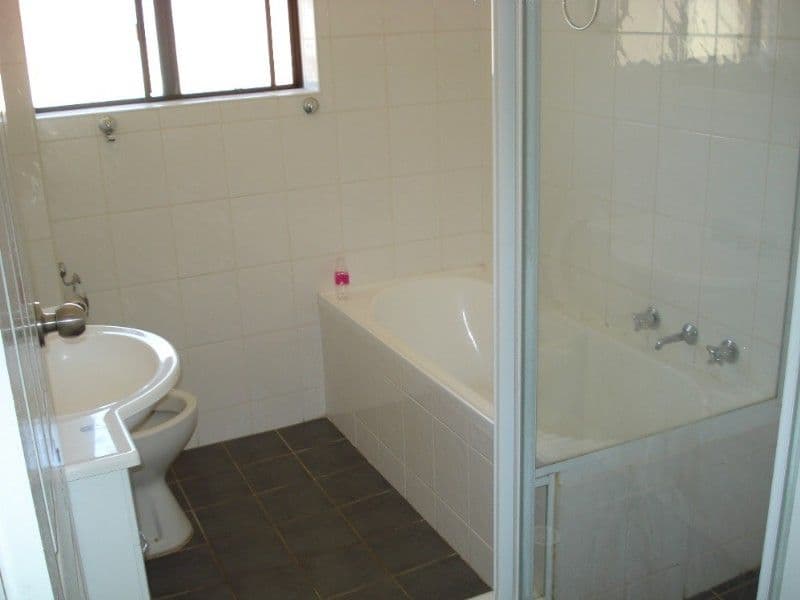 15 Hart Street, WARWICK FARM NSW 2170, Warwick Farm - Thumbnail 6