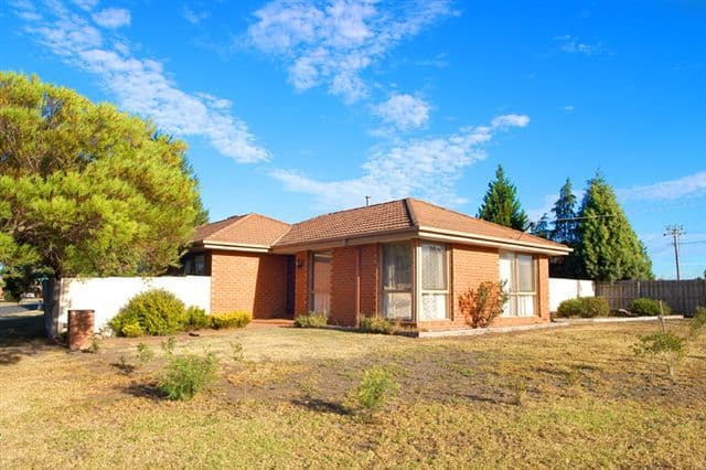 27 Banbury Crescent, CRAIGIEBURN VIC 3064, Craigieburn - Image 1