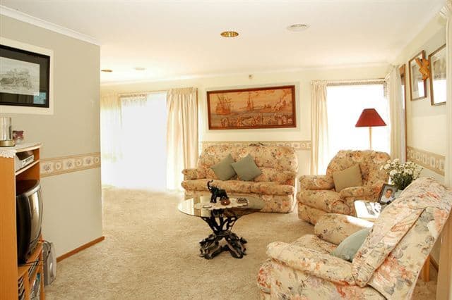 27 Banbury Crescent, CRAIGIEBURN VIC 3064, Craigieburn - Thumbnail 3