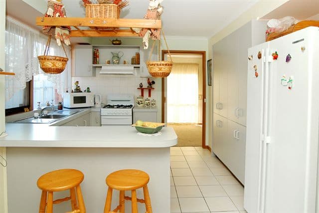 27 Banbury Crescent, CRAIGIEBURN VIC 3064, Craigieburn - Thumbnail 4