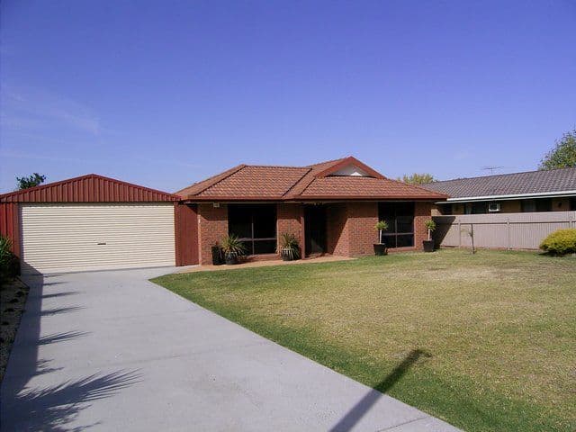 533 Schaefer Street, LAVINGTON NSW 2641, Lavington - Image 1