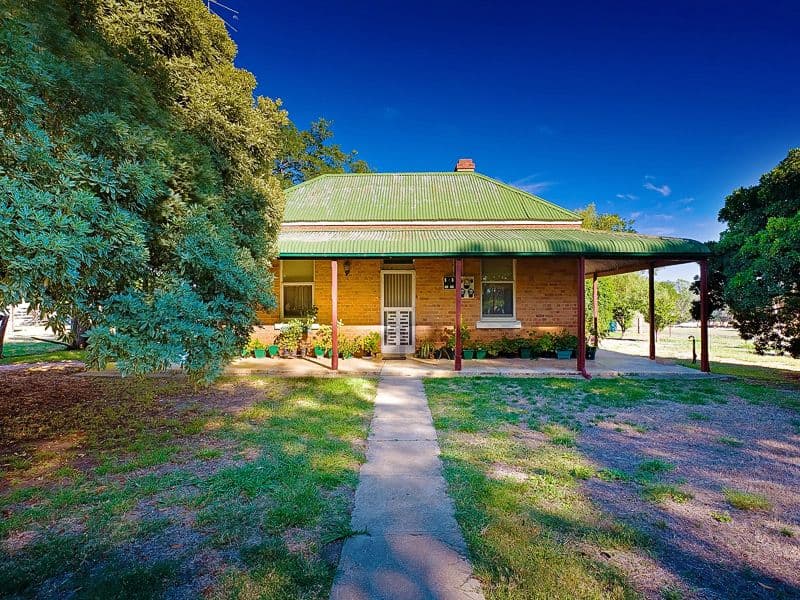 667 Beechworth Wodonga Road, BEECHWORTH VIC 3747, Beechworth - Image 1