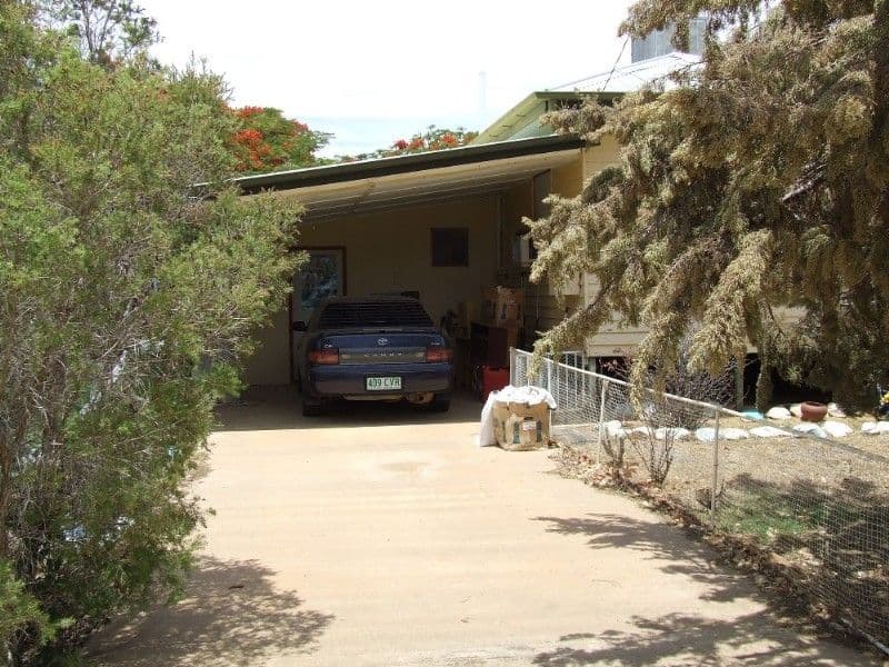 54 Crane Street, LONGREACH QLD 4730, Longreach - Thumbnail 3