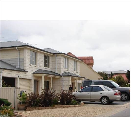 68a /68b Rapid Drive, MCCRACKEN SA 5211, McCracken - Image 1