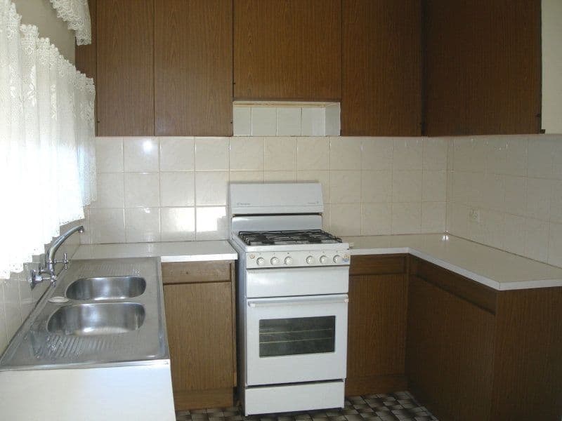 37 Second Avenue, MELTON SOUTH VIC 3338, Melton South - Thumbnail 2