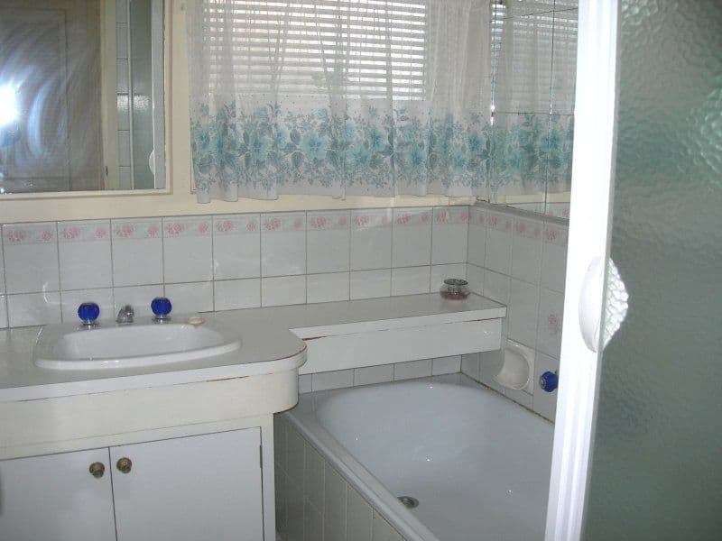 37 Second Avenue, MELTON SOUTH VIC 3338, Melton South - Thumbnail 4