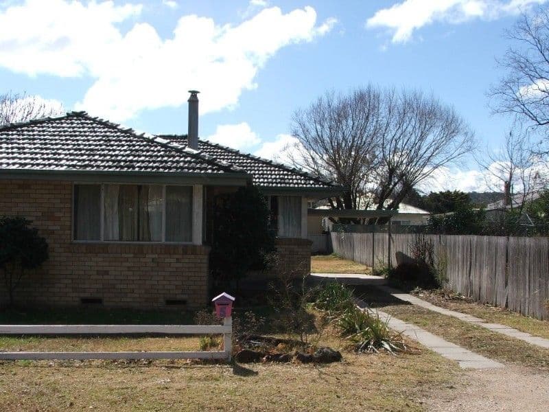 5 Oliver Avenue, ARMIDALE NSW 2350, Armidale - Thumbnail 2