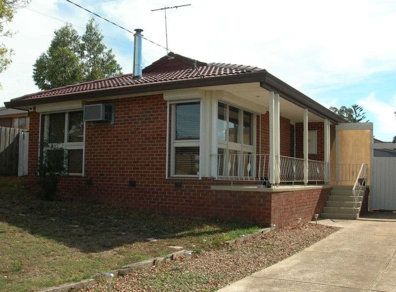 32 Gretel Grove, MELTON VIC 3337, Melton - Thumbnail 3