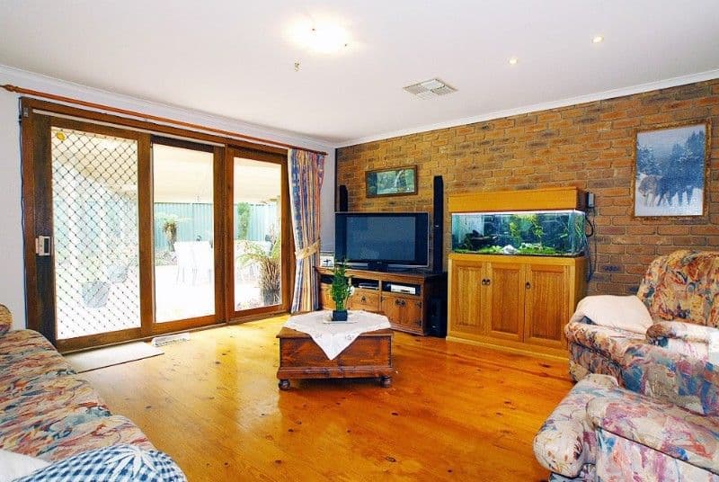 12 Lojosa Court, FERNTREE GULLY VIC 3156, Ferntree Gully - Thumbnail 2