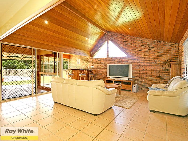 10 Cowie Road, CARSELDINE QLD 4034, Carseldine - Thumbnail 5