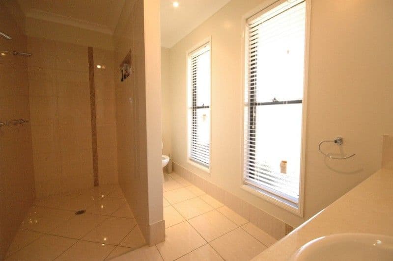 27 Mitchell Drive, HIGHFIELDS QLD 4352, Highfields - Thumbnail 7