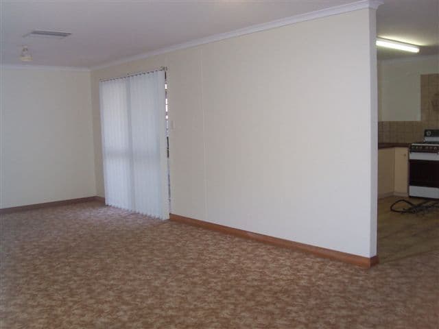 35 Battarbee Street, ALICE SPRINGS NT 0870, Alice Springs - Thumbnail 8