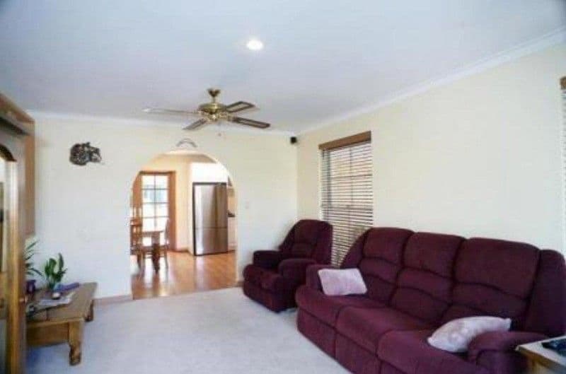 9 Debenham Street, THORNLIE WA 6108, Thornlie - Thumbnail 4